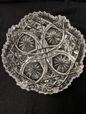 Cut Glass Decorative Bowl - Clear Crystal-Style Home Art